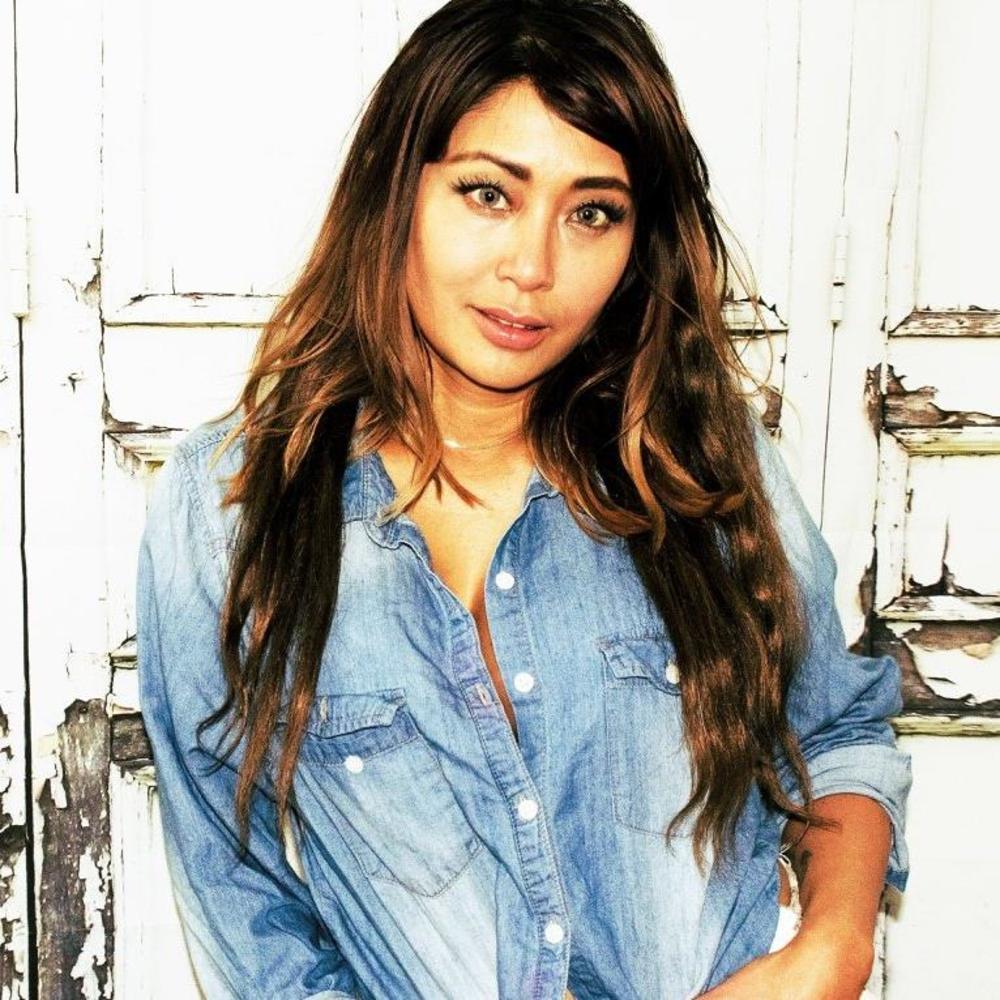 Meet your Posher, Pia